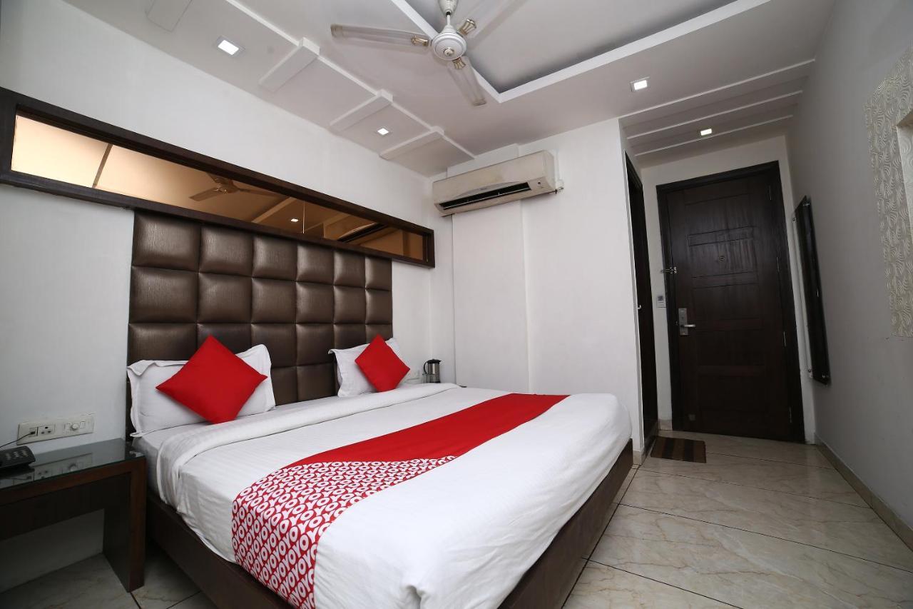 Oyo 11150 Hotel Jmd Rooms New Delhi Exteriör bild