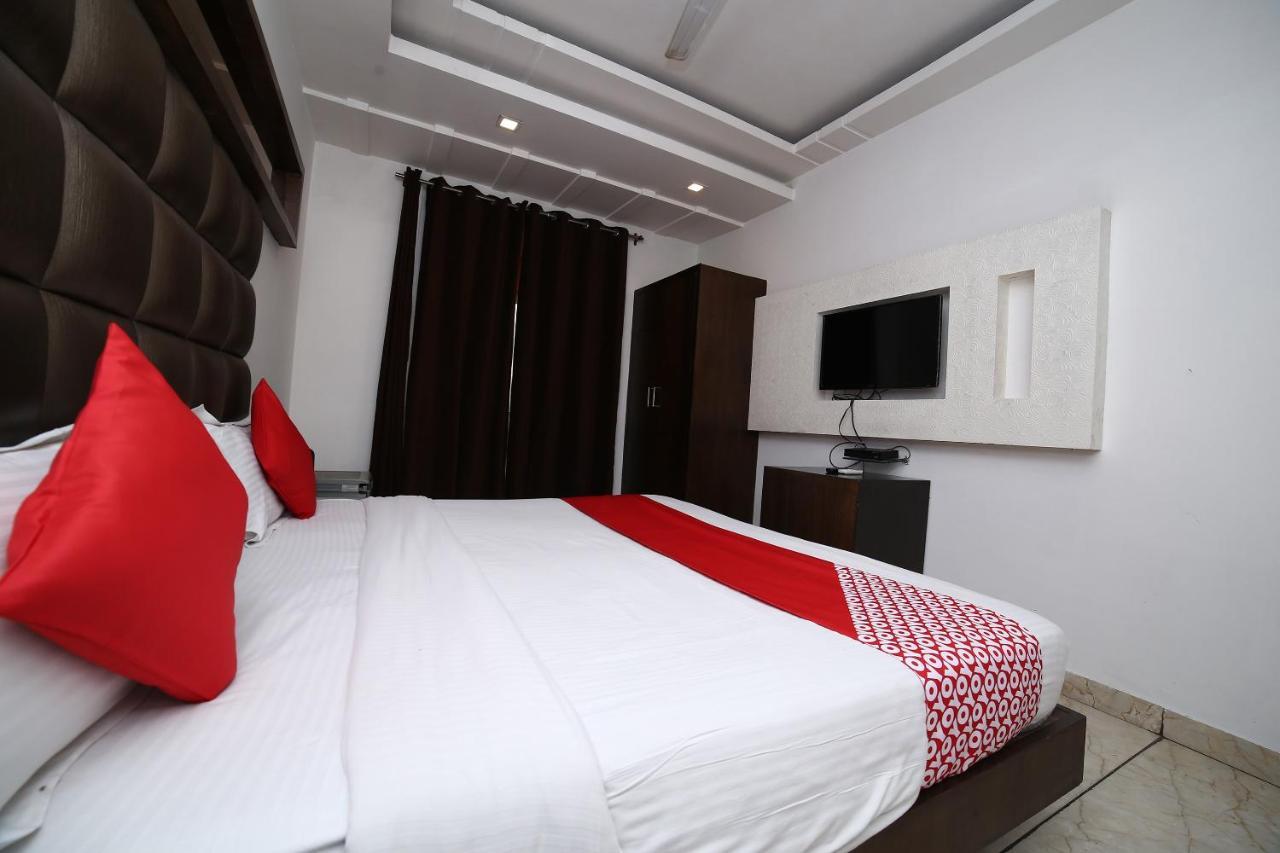 Oyo 11150 Hotel Jmd Rooms New Delhi Exteriör bild