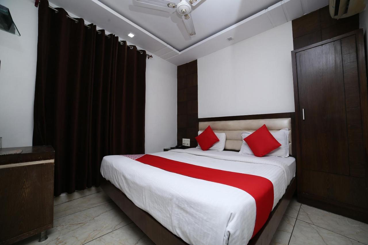 Oyo 11150 Hotel Jmd Rooms New Delhi Exteriör bild