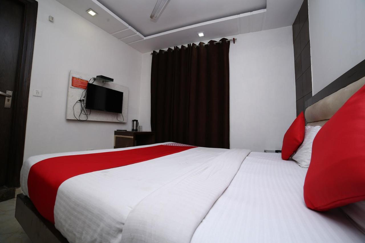 Oyo 11150 Hotel Jmd Rooms New Delhi Exteriör bild