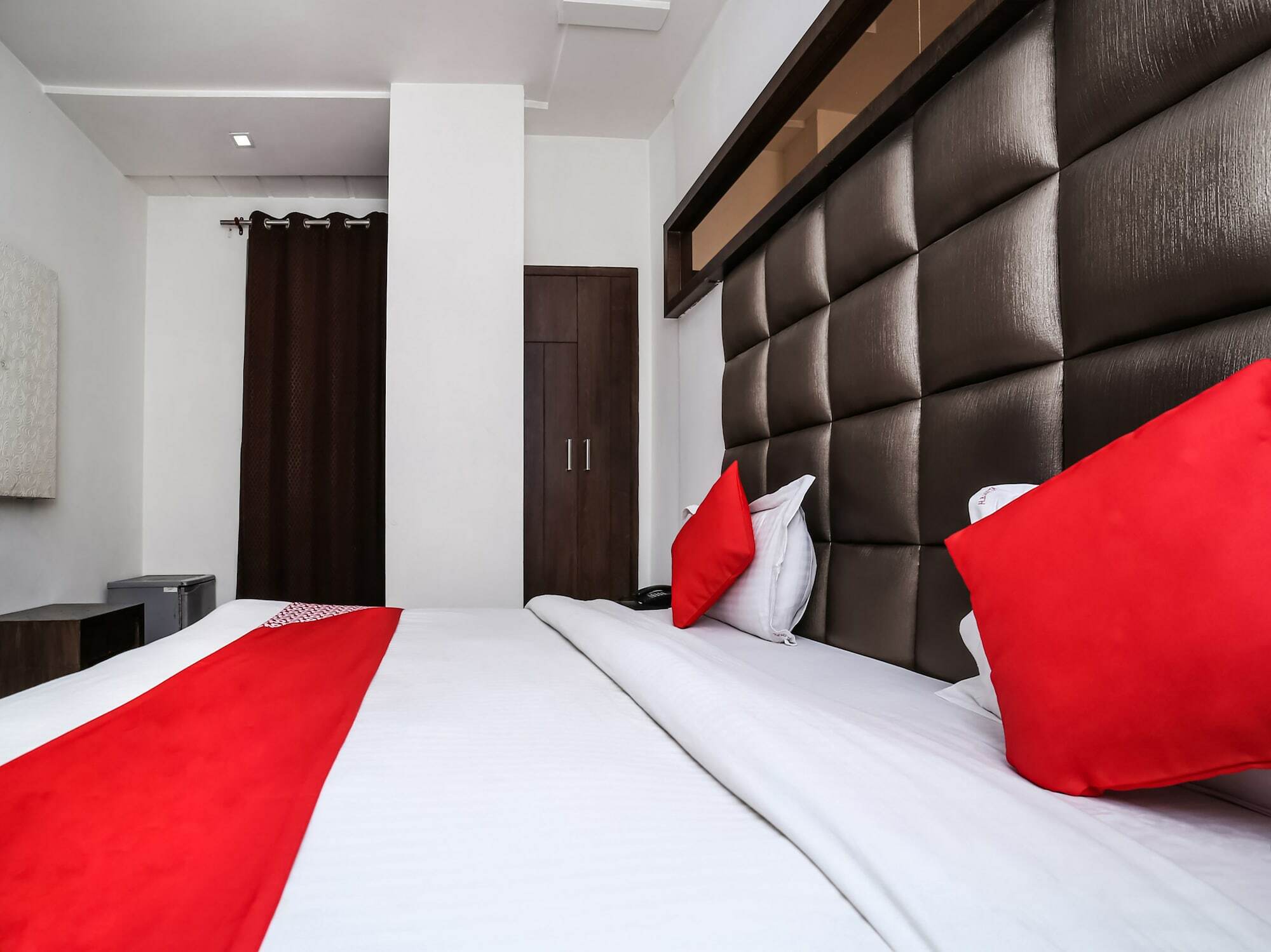 Oyo 11150 Hotel Jmd Rooms New Delhi Exteriör bild
