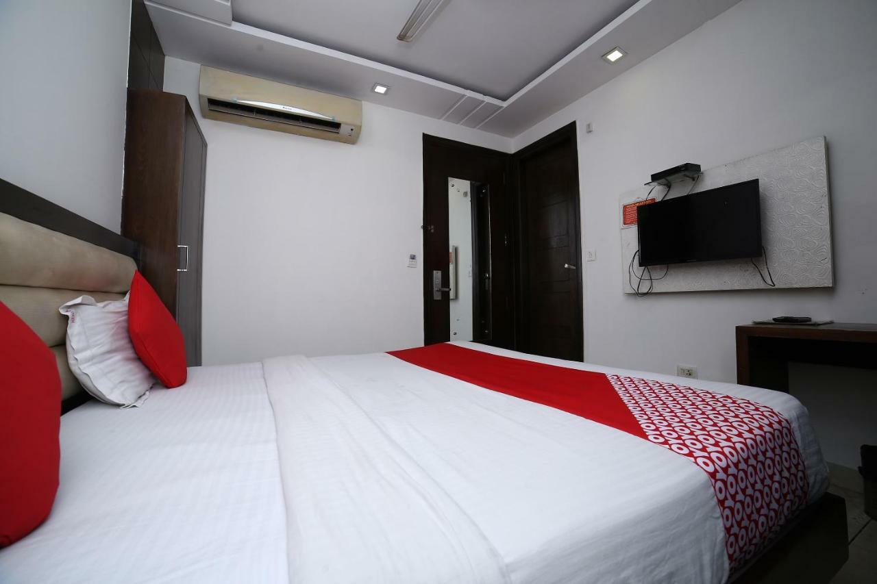 Oyo 11150 Hotel Jmd Rooms New Delhi Exteriör bild