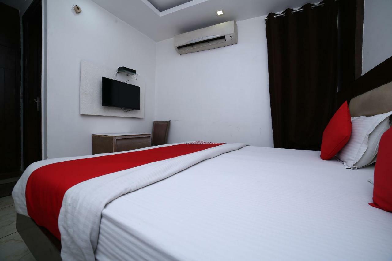 Oyo 11150 Hotel Jmd Rooms New Delhi Exteriör bild